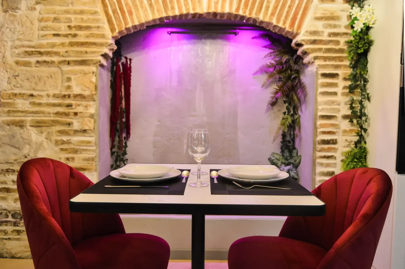 Espace repas et cascade du Charles Baltet à Troyes